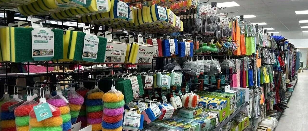 【欧浪】想找好卖百元店货源 这家华人展厅你一定要来看看