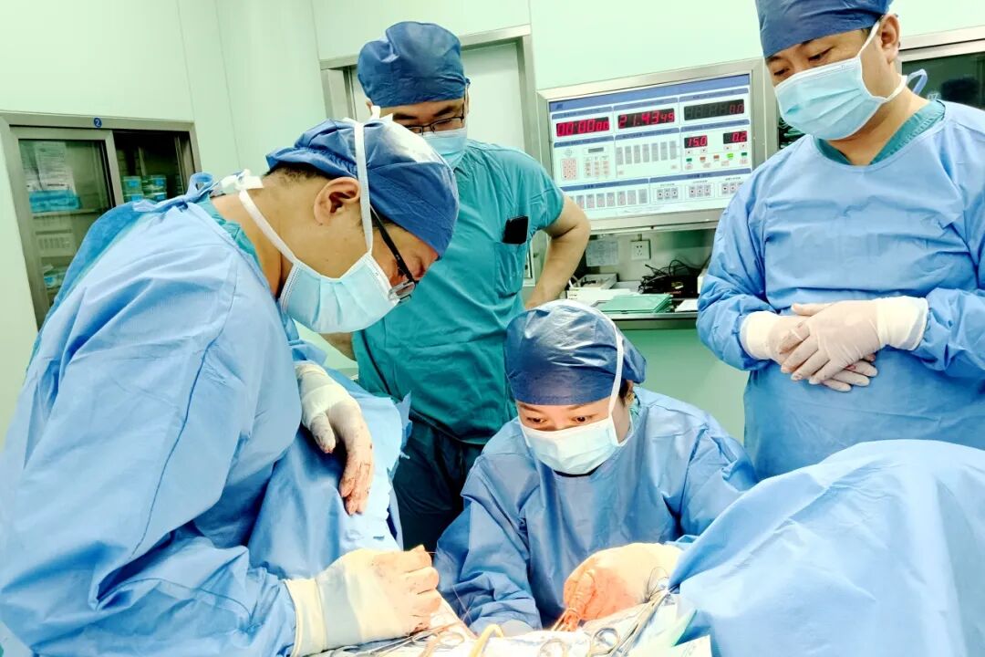 尿道张力过强怎么办【世界尿失禁周】关注尿失禁 远离“社交癌”——泌尿外科开展首例经闭孔无张力尿道中段悬吊带术_https://www.jmylbn.com_新闻资讯_第4张