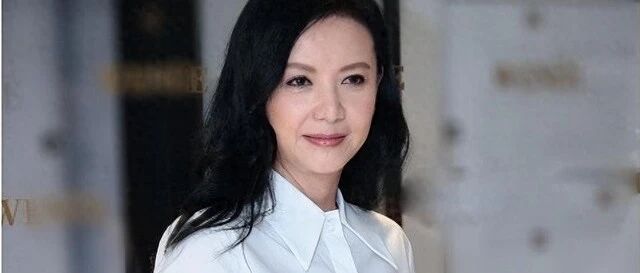 “一代女神”曾华倩:与梁朝伟同居六年分手,离婚后独自抚养儿子,最终却用儿子的成就证明了她自己