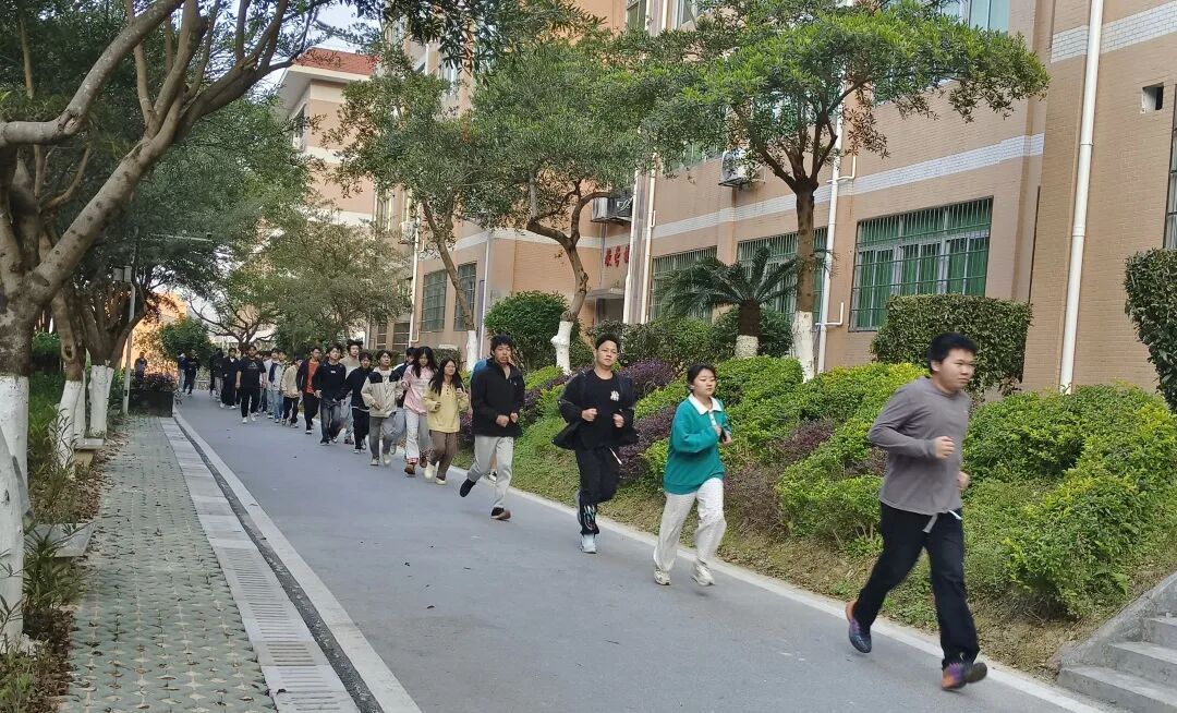 屏幕截图 2026-03-22 201841(1).png