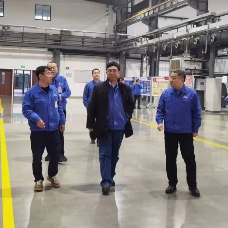 光电集团党委书记、董事长崔东旭到光电股份进行春节前安全专项检查