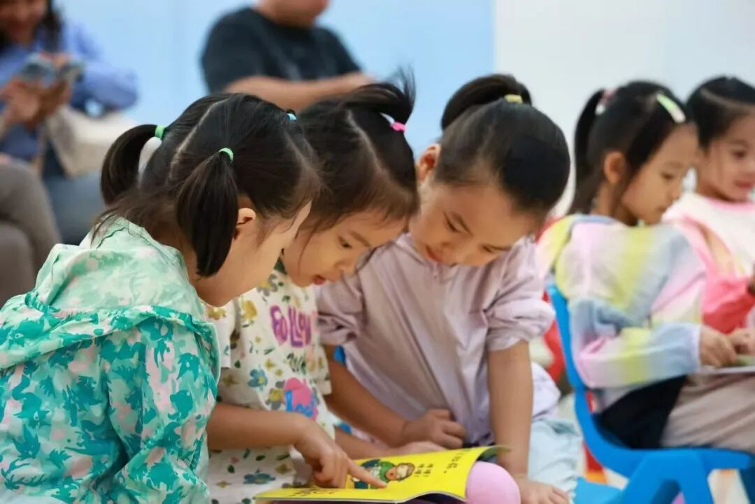 1300435b38a9d7a741e4d42f69f2ab8f