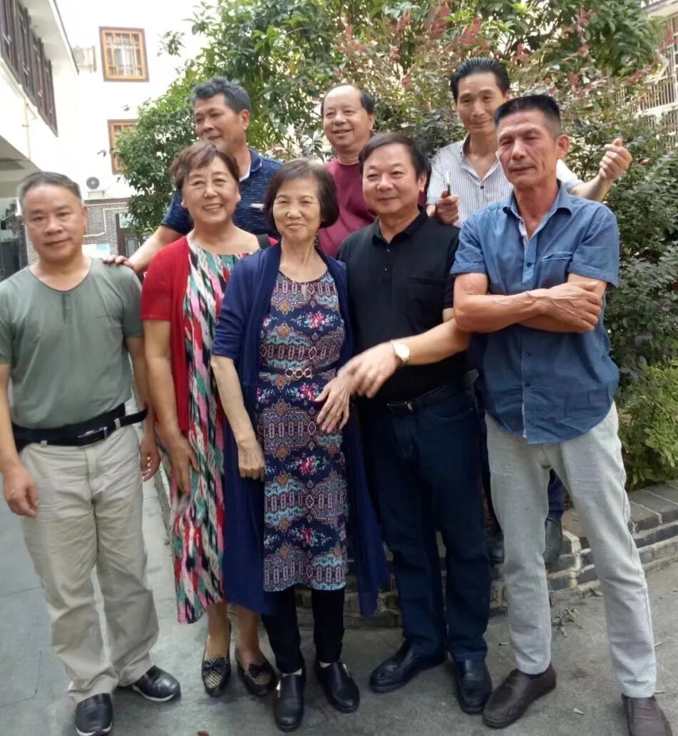 散文 ‖ 谢翠娥《重温教师梦,享受师生情》