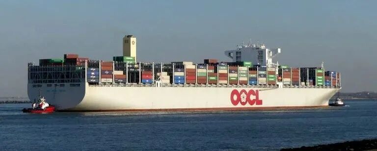 突发!堆垛倒塌集装箱落水!OOCL超大型箱船遭遇恶劣天气!曾挂靠国内多个港口