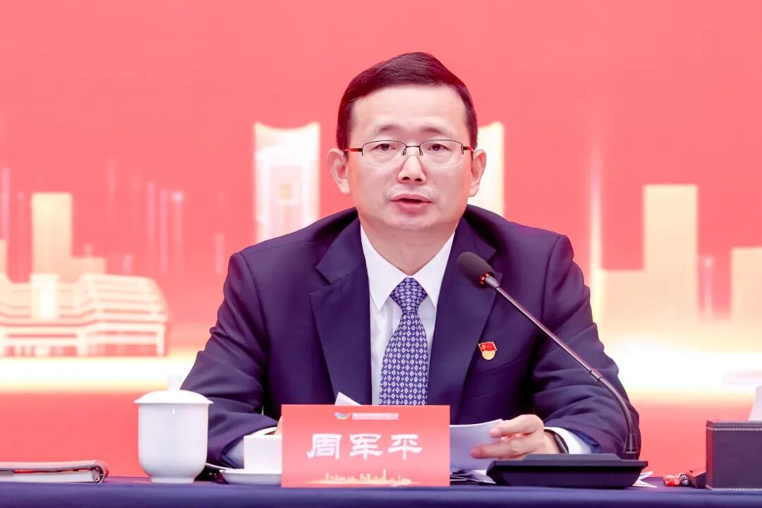 今晚必开生肖图特马