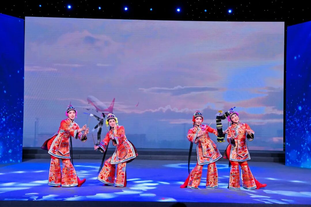 今晚必开生肖图特马