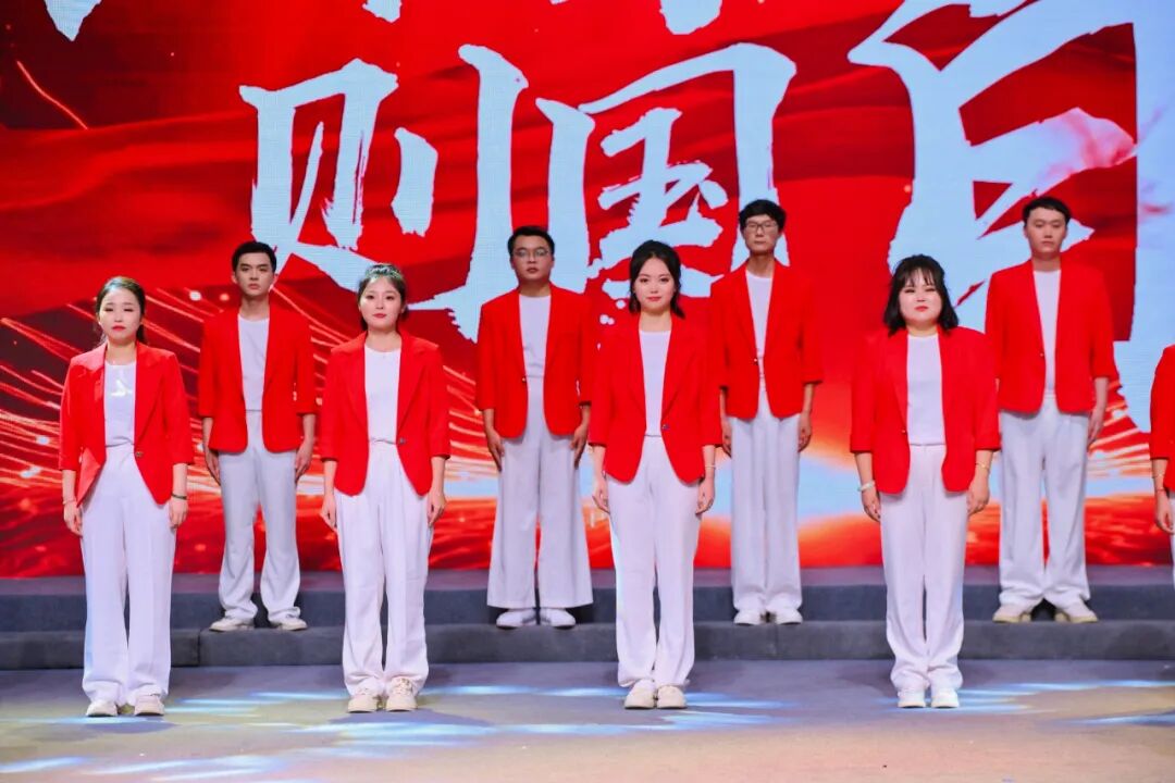 今晚必开生肖图特马