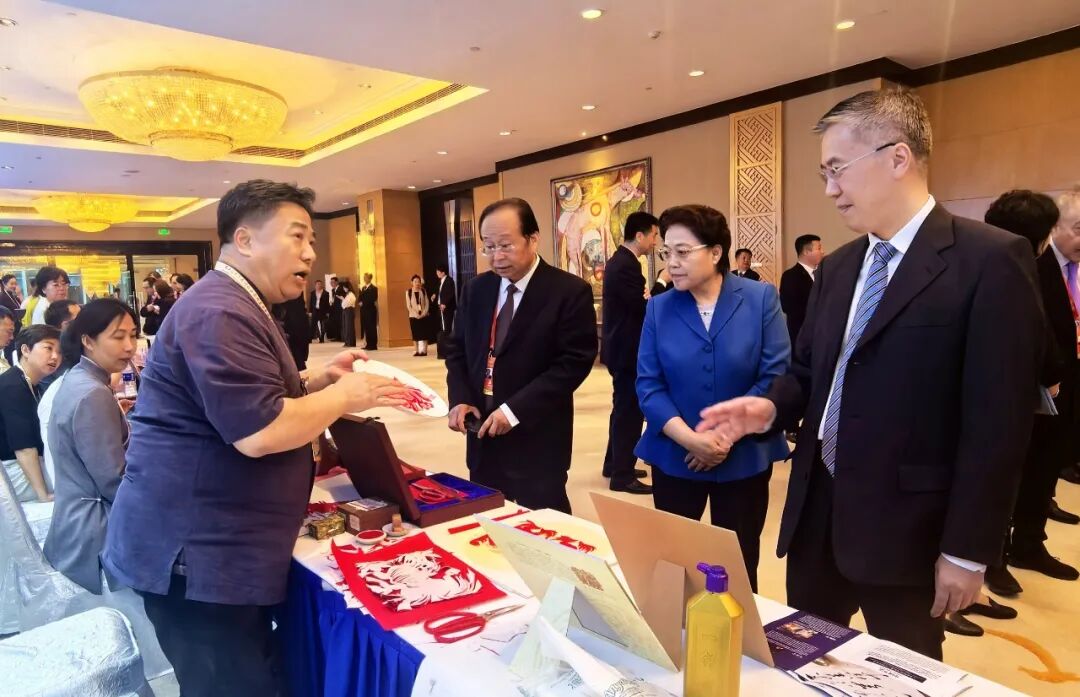 和林格尔剪纸亮相国际盛会 讲述精彩北疆文化 第5张