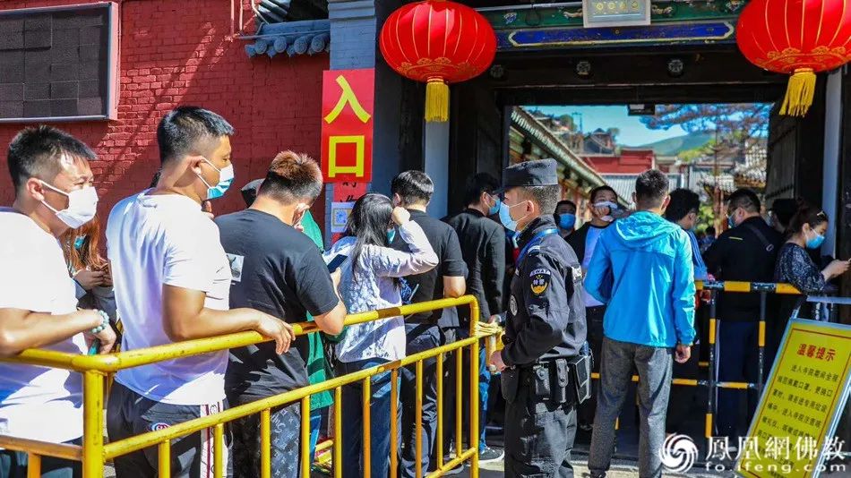 佛教四大名山寺院恢复开放首日 现场图片和视频来了 看看和往日有啥不一样 觉悟号 微信公众号文章阅读 Wemp