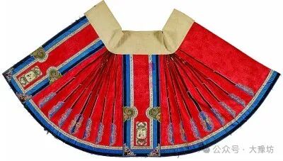 百折罗裙细细风——品味马面裙的古韵新声