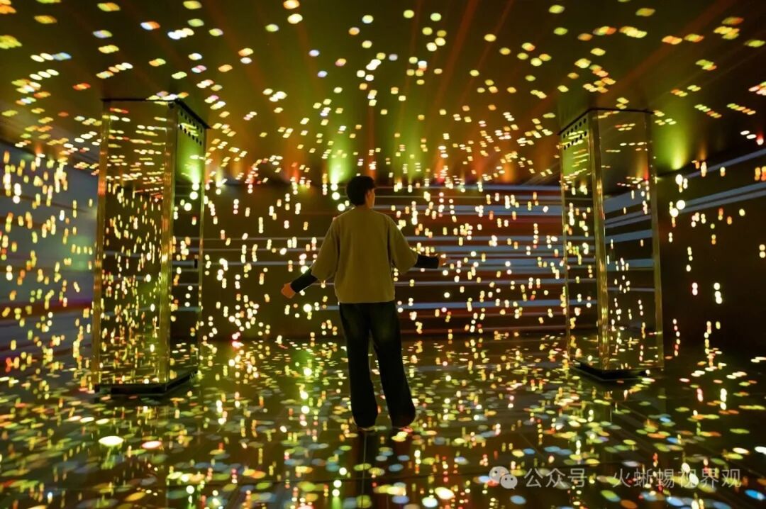 电子音乐与数字艺术融合的全新沉浸式空间体验