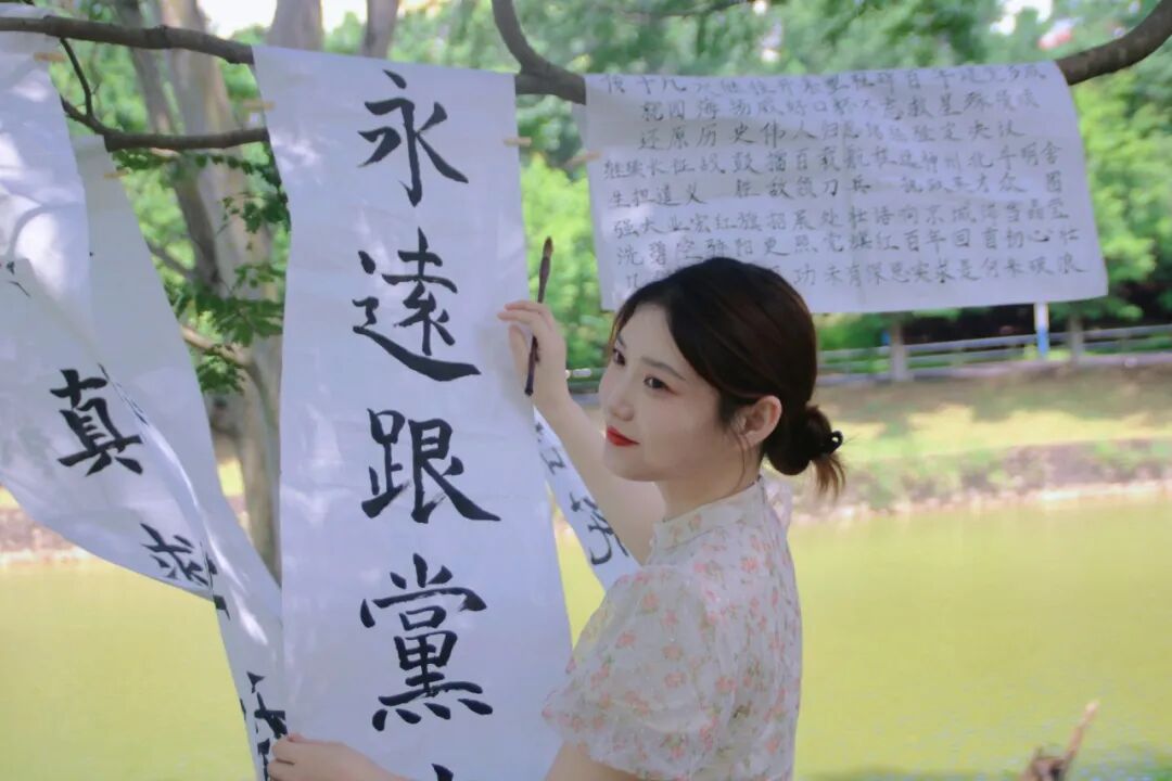 英国上市公司365