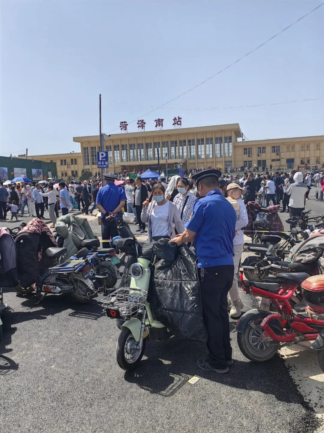 菏泽南站低俗直播被制止 法则监督净化荟萃空间