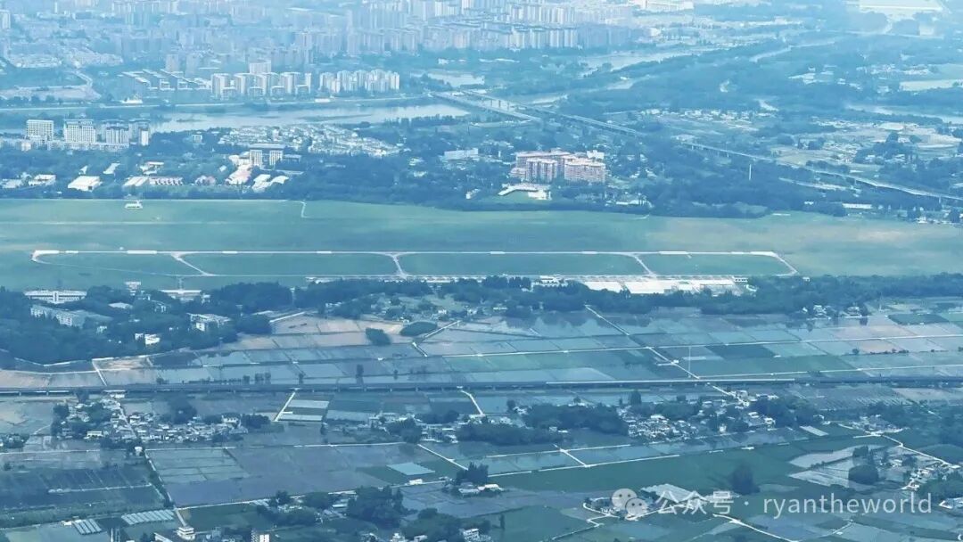 东航B777-300ER头等舱沪蓉线体验 2。8万里程兑换攻略及乘坐提醒