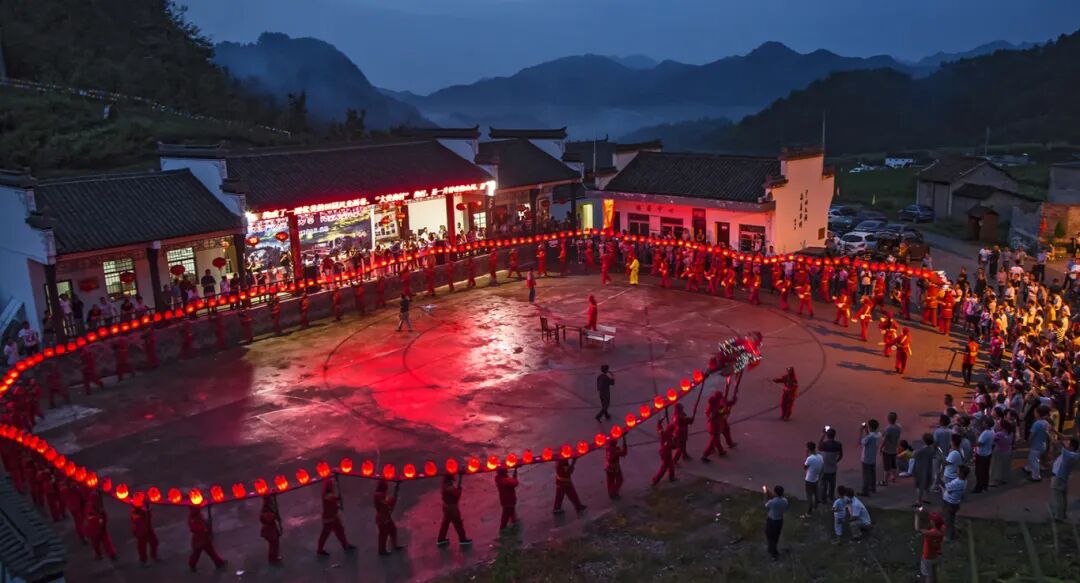 《尚村不夜》+绩溪县尚村景区+唐祖怀+18098566855.jpg