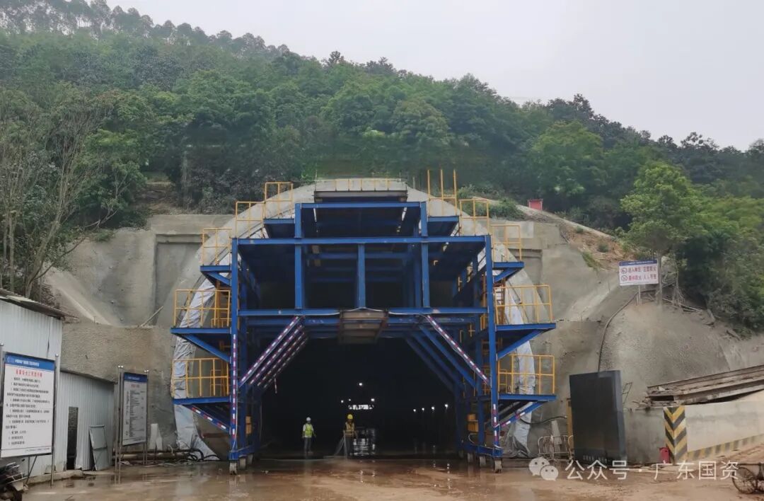 ▲塘花村一号隧道顺利贯通