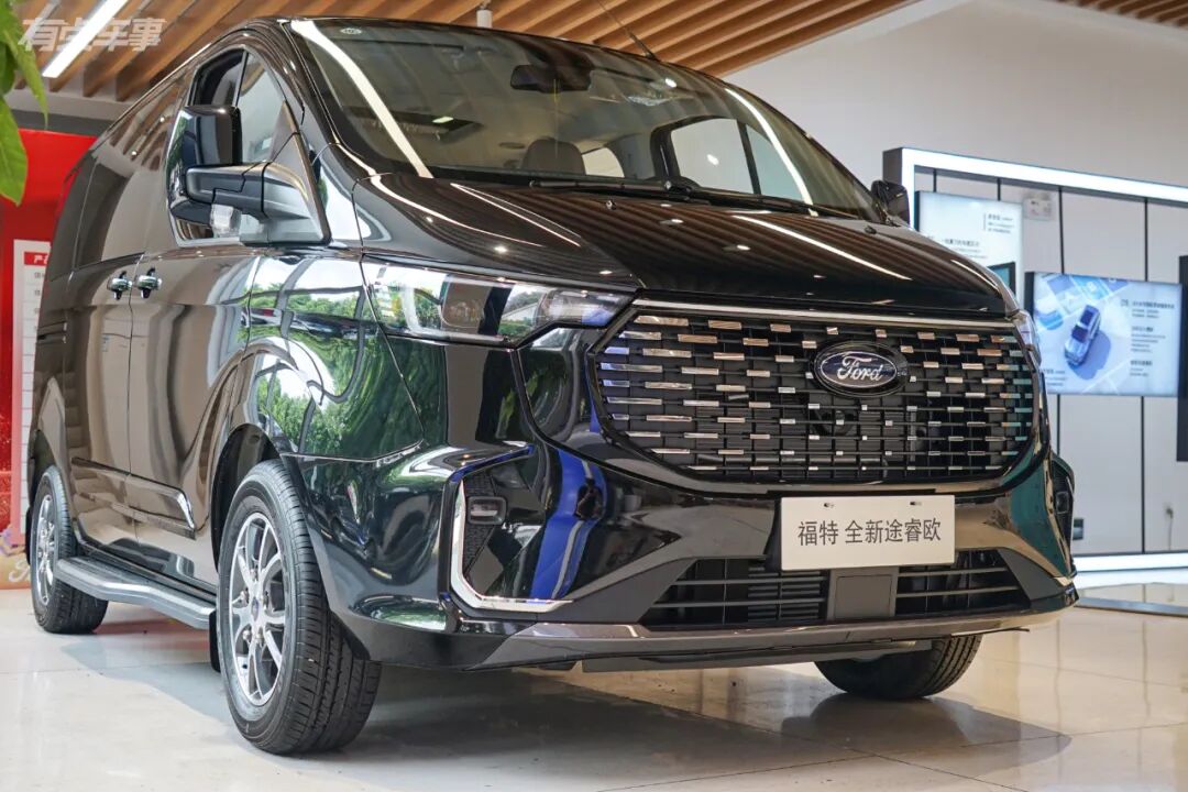 新增大联屏/换装9at变速箱 全新福特途睿欧到店实拍-爱卡汽车爱咖号