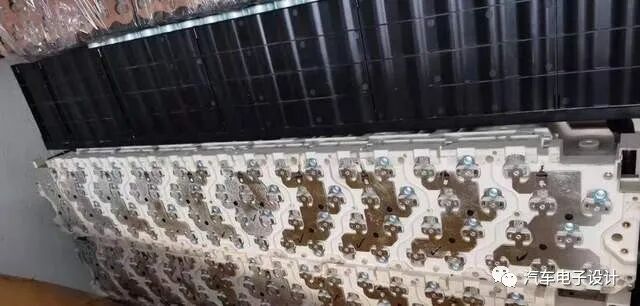 微型低速纯电动乘用车和大圆柱铁锂电池的图1