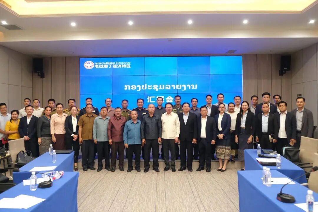 可能是包含下列内容的图片：14 位用户和文字