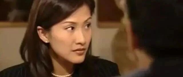 家暴破产生病退圈，童年女神真这么惨了？