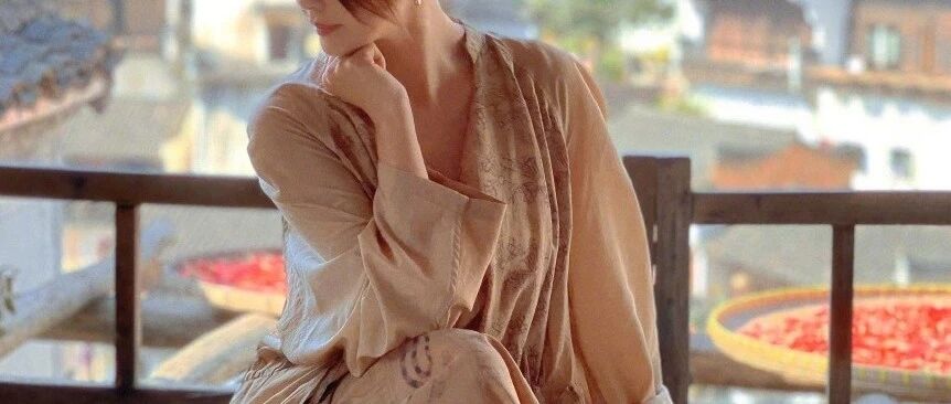 她这换男友的速度，绝了。