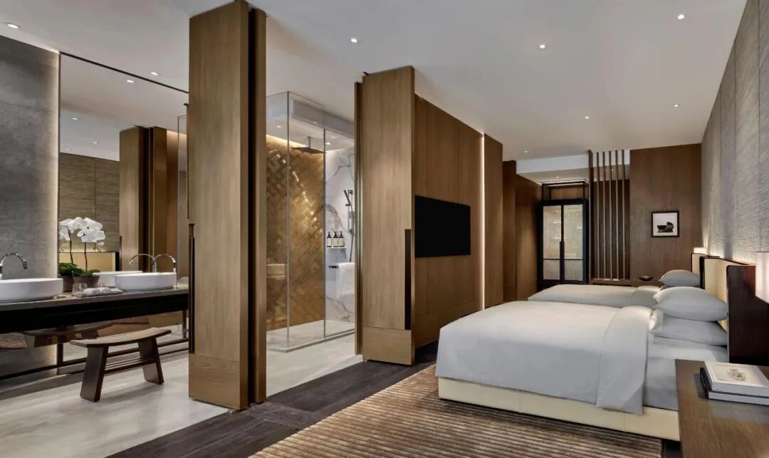 1 of 4 Park Hyatt Kuala Lumpur Two Twin Bedroom Bathroom