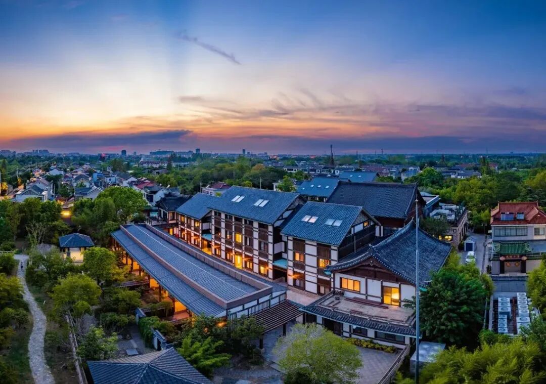 多城酒店套房比基础房便宜 黄山厦门三亚等10店促销券后低至225元晚有效期至2026年底