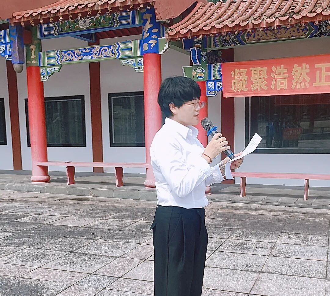 玉山县瑾山小学开展清明节祭英烈主题活动