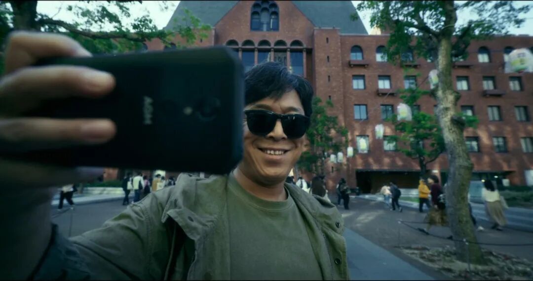 癫狂到引发争议的电影《涉过愤怒的海》，极致的反转，太残酷了