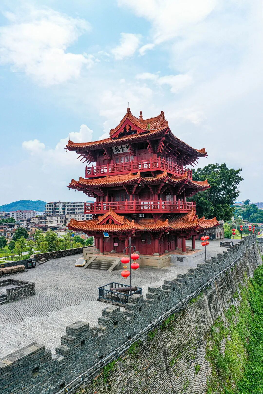 李显才 摄肇庆古城墙始建于宋代政和三年(1113).