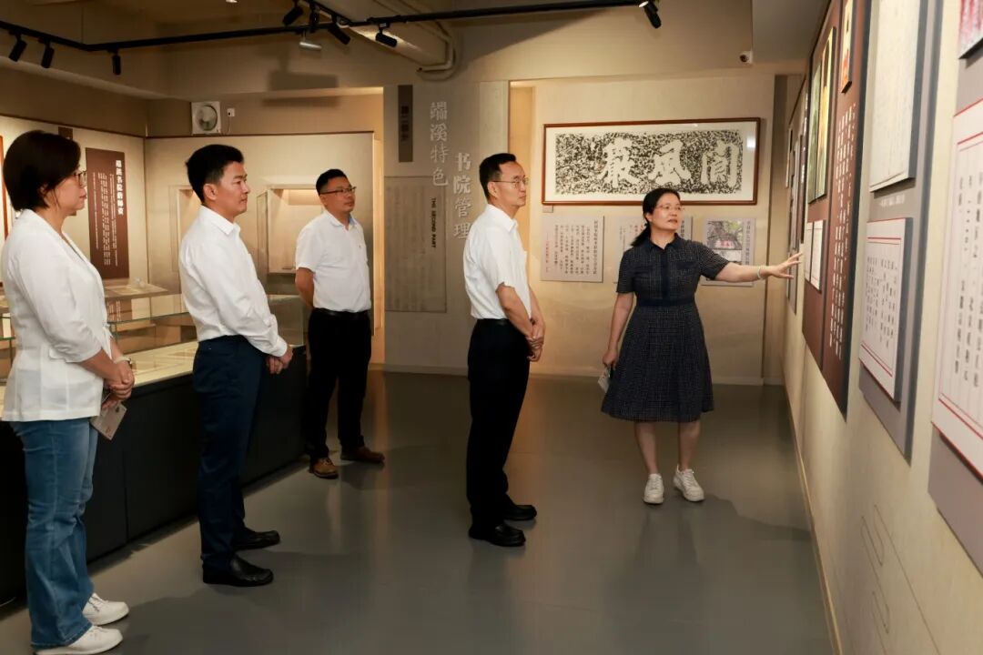 2025年5月7日，市委书记张爱军到广东肇庆中学府城校区调研。肇庆市融媒体中心记者 刘春林 摄.JPG
