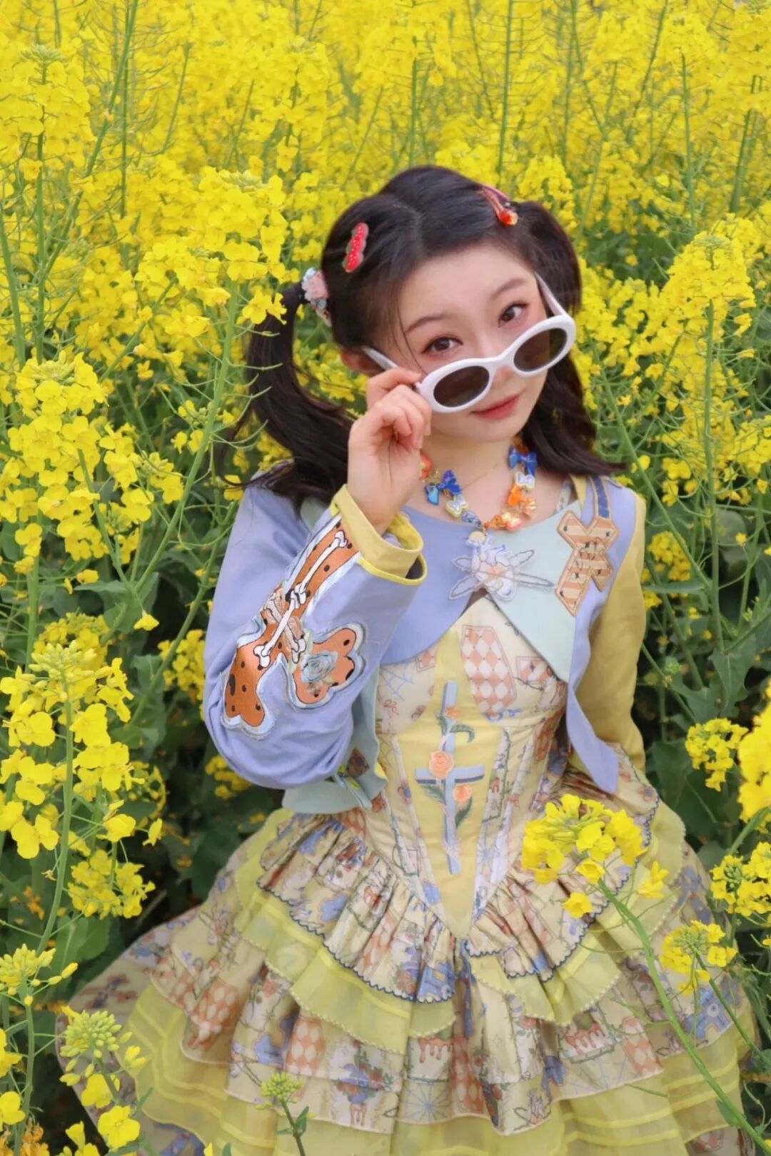 初夏的浪漫怎么少得了和锦城"校花"们合影