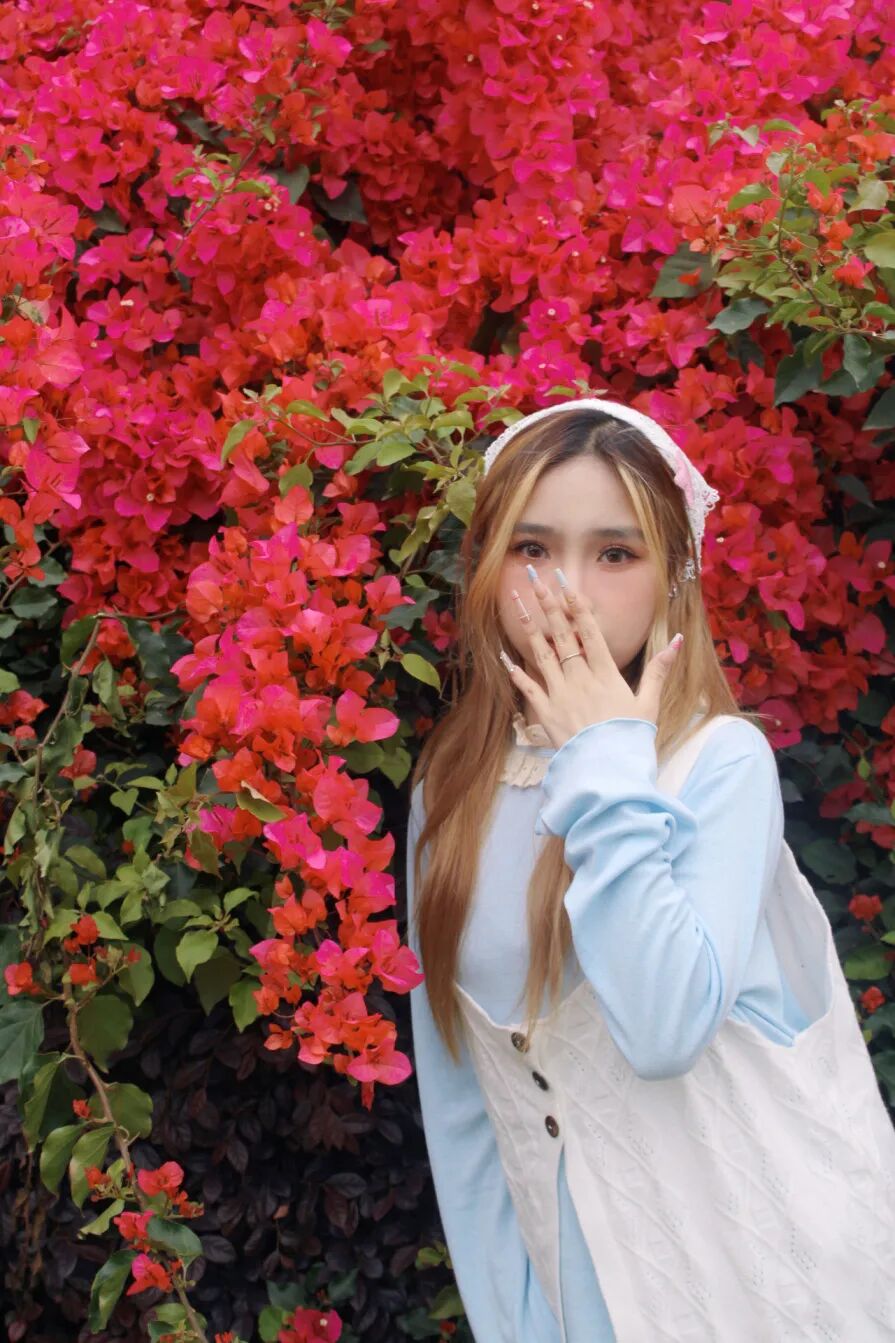 初夏的浪漫怎么少得了和锦城"校花"们合影