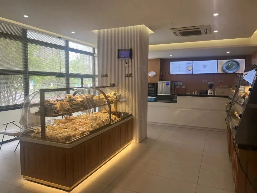 2 杭四中国际部A-Level课程，英国G5名校录取大满贯16.jpg