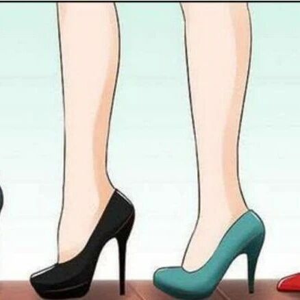 女生穿不穿高跟鞋, 10年后差别有多大? 看完你还想要穿吗