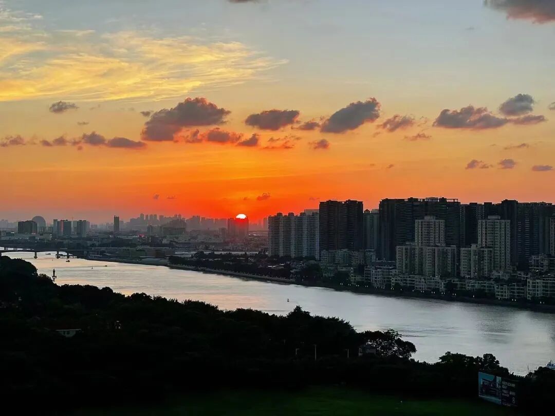 番禺万博板块，珠江铂世湾有哪些优势？