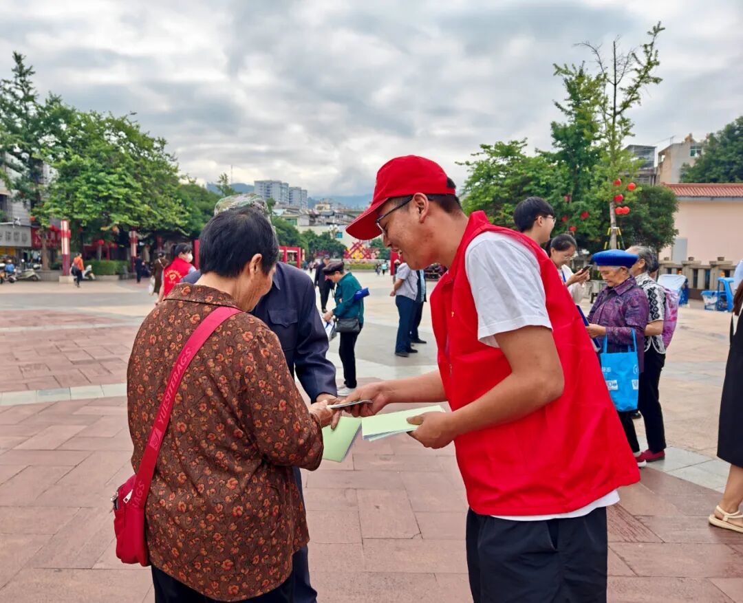 会东 2025 年 “尚德守法 共享食安” 食品安全宣传周启动，多形式守护舌尖安全插图1