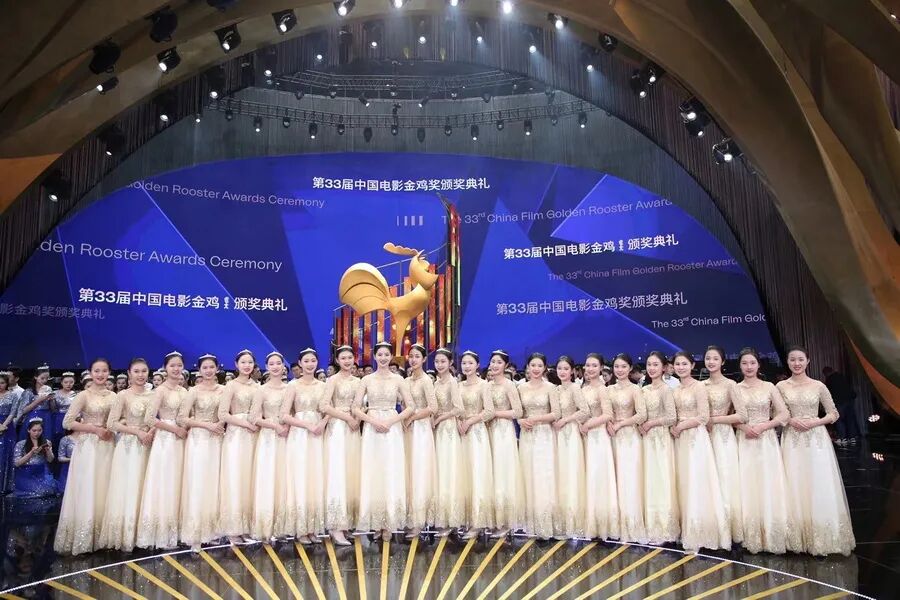 高鐵乘務(wù)專業(yè)錄取分?jǐn)?shù)線_2023年高鐵空乘專業(yè)學(xué)校錄取分?jǐn)?shù)線_空乘高鐵乘務(wù)專業(yè)學(xué)校