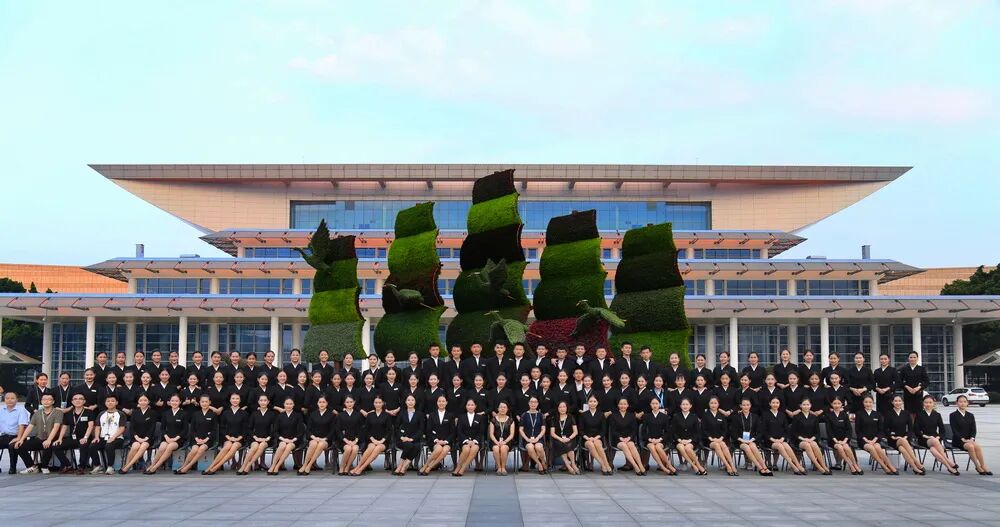 高鐵乘務(wù)專業(yè)錄取分?jǐn)?shù)線_2023年高鐵空乘專業(yè)學(xué)校錄取分?jǐn)?shù)線_空乘高鐵乘務(wù)專業(yè)學(xué)校