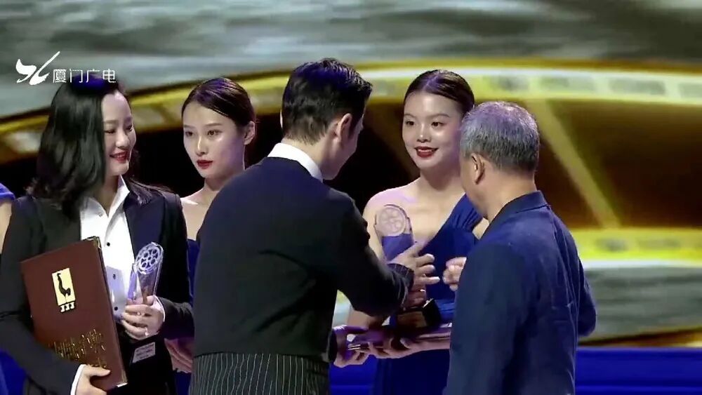 2023年高鐵空乘專業(yè)學(xué)校錄取分?jǐn)?shù)線_高鐵乘務(wù)專業(yè)錄取分?jǐn)?shù)線_空乘高鐵乘務(wù)專業(yè)學(xué)校