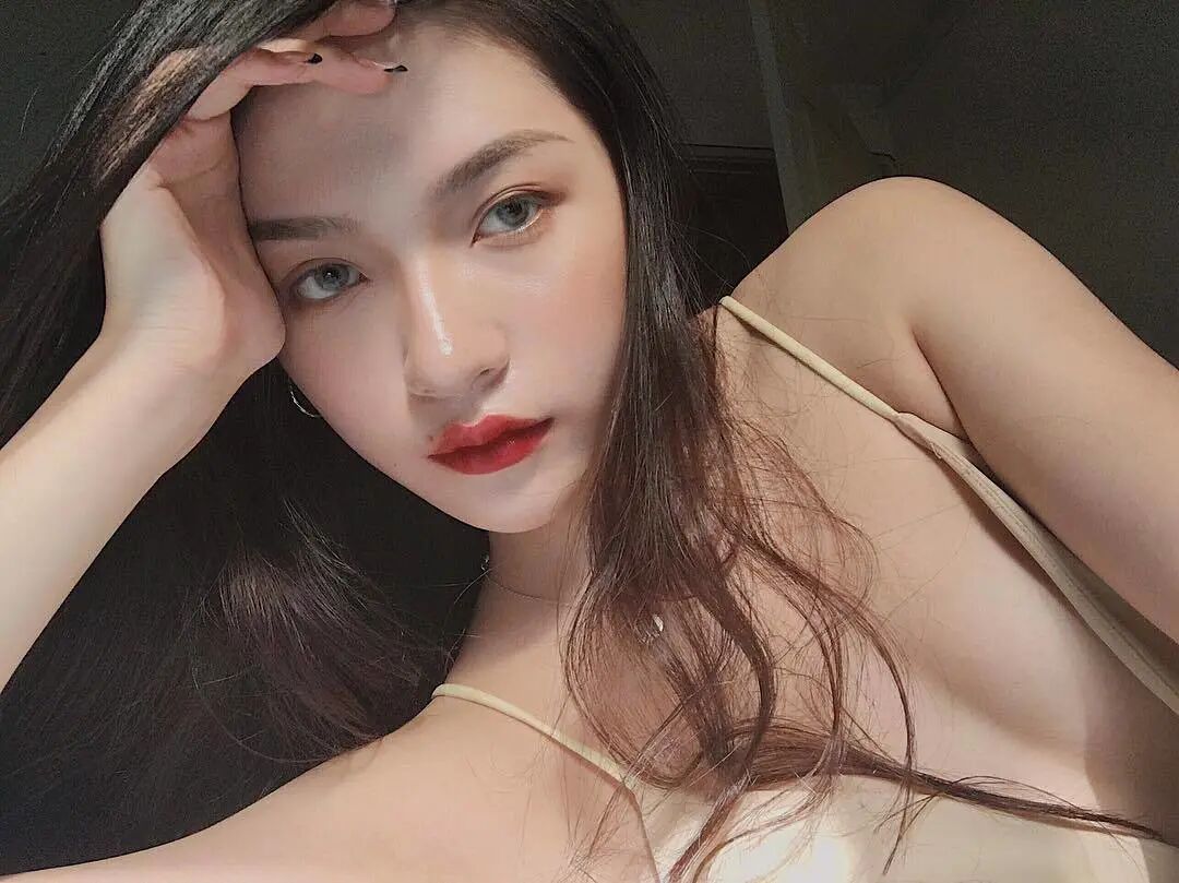 【美女】辣台妹来了，这对尤物双胞胎的“偷心穿搭”火爆ins，大胸翘臀电晕网友！（组图） - 23