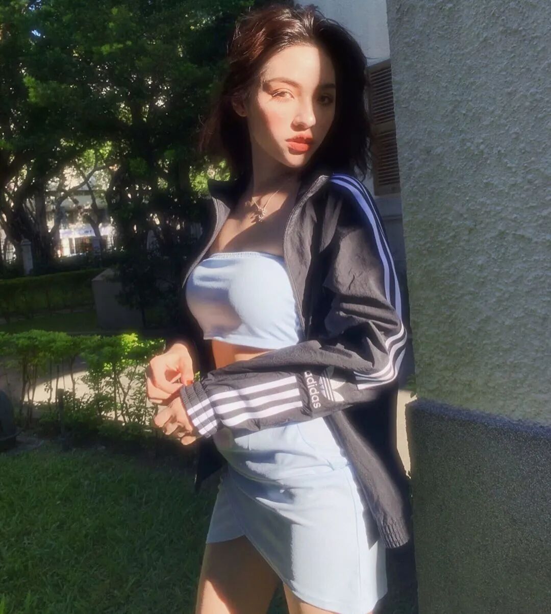 【美女】辣台妹来了，这对尤物双胞胎的“偷心穿搭”火爆ins，大胸翘臀电晕网友！（组图） - 38