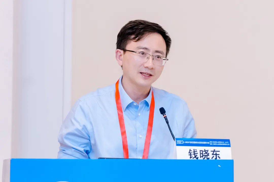 汇聚专业医学学术知识,提供线上线下整体解决方案