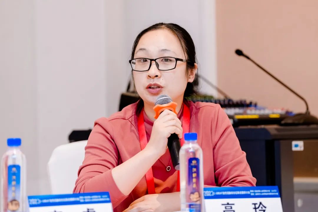 汇聚专业医学学术知识,提供线上线下整体解决方案
