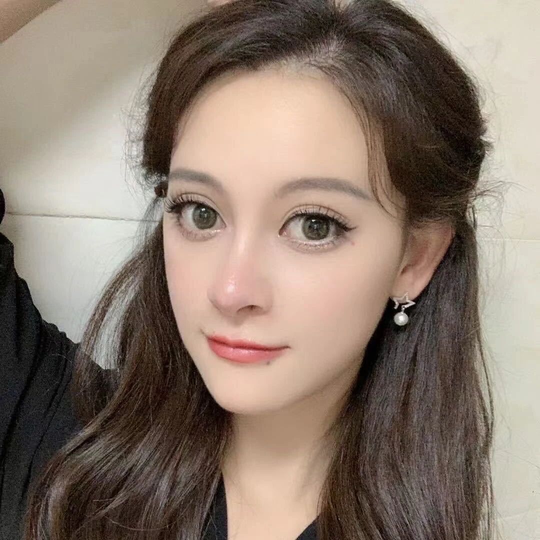 梓涵高奢女装一号仓