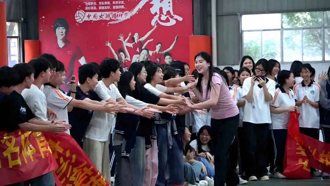 8de2f56c8a667ccf9303fed4a276f79b.jpg