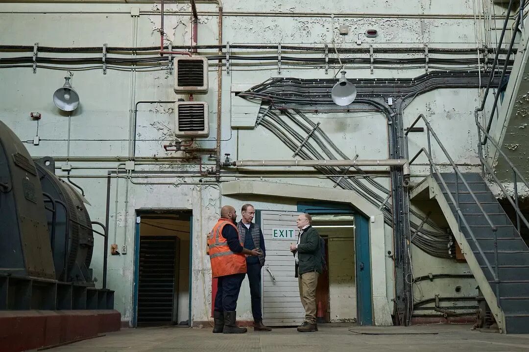 開頭很平靜，結尾很窒息，這部真實改編的英劇《骯髒生意》後勁太大！