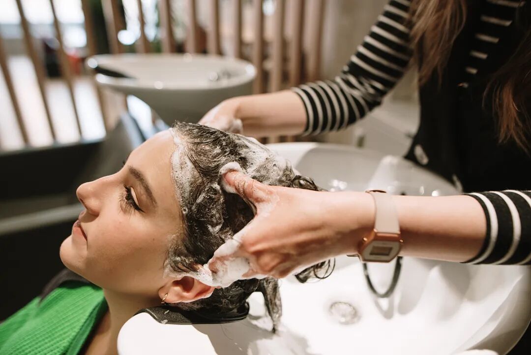 头部白癜风患者应该怎么洗头呢？要注意这3点！