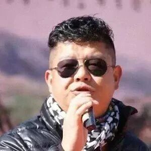 拉市斗牛之歌封面