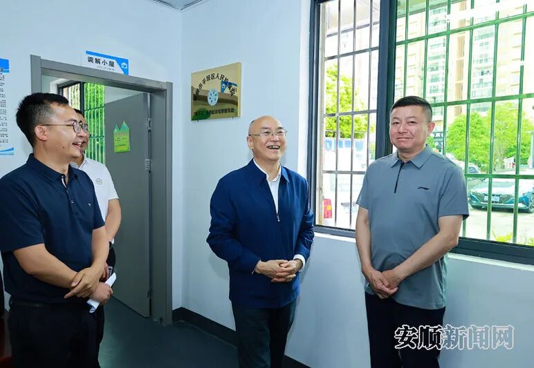 胡吉宏到平坝区调研就业工作